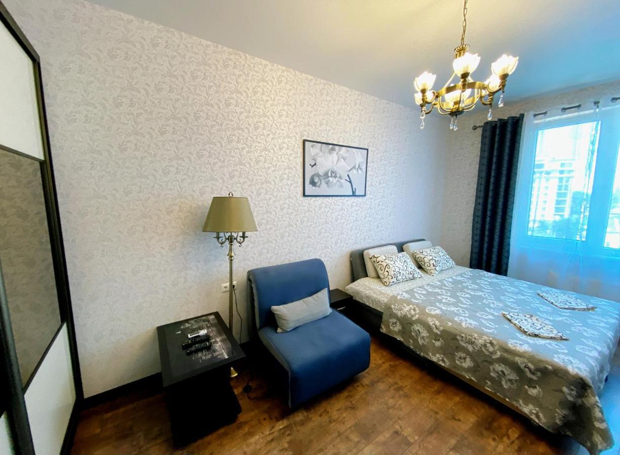 Italian Boulevard Modern Apartment Odessa Buitenkant foto